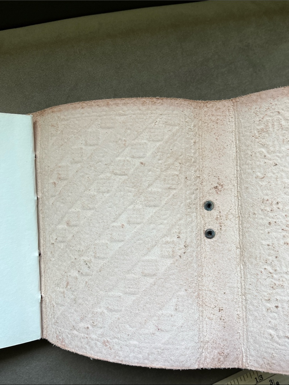 Red Embossed Heart Lock Journal Notebook - Unbranded - Picture 5 of 7